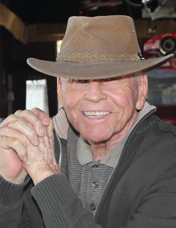 Charles "pic" Hartzell