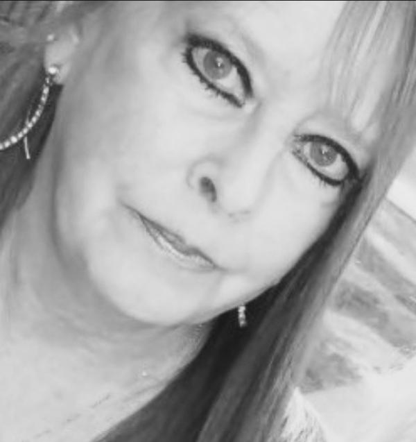 Kathleen M "kathi" Stewart-carnahan