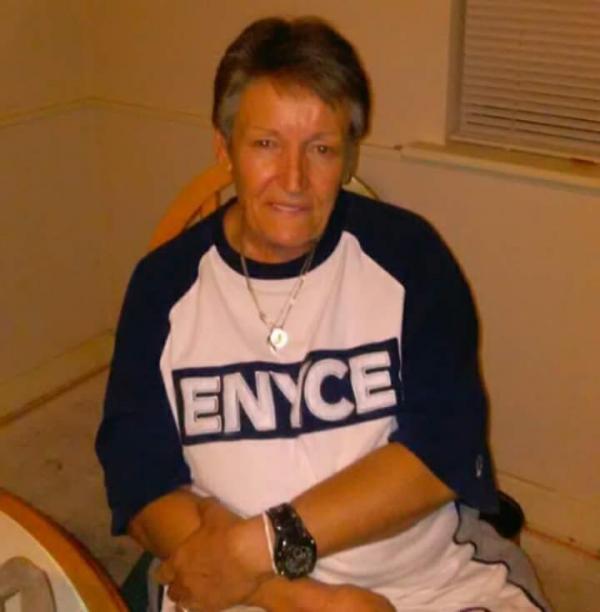 Melanie Kay Buck, Wren