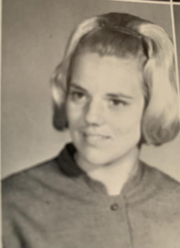 Charlotte Burch Gingrich