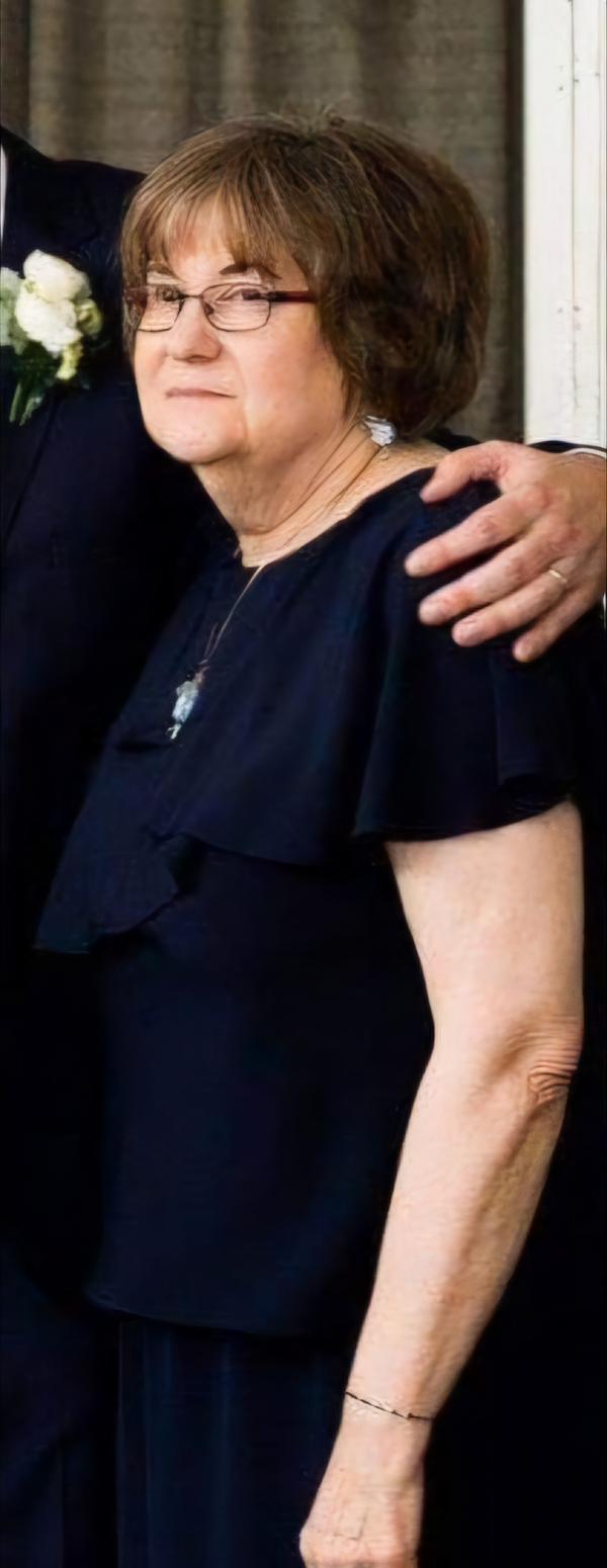 Linda Desimone Beder