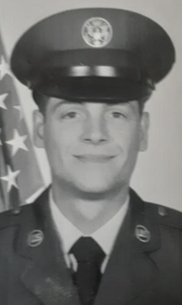 Albert E.”bud”houck