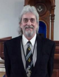 Robert &ldquo;larry&rdquo; Linscott