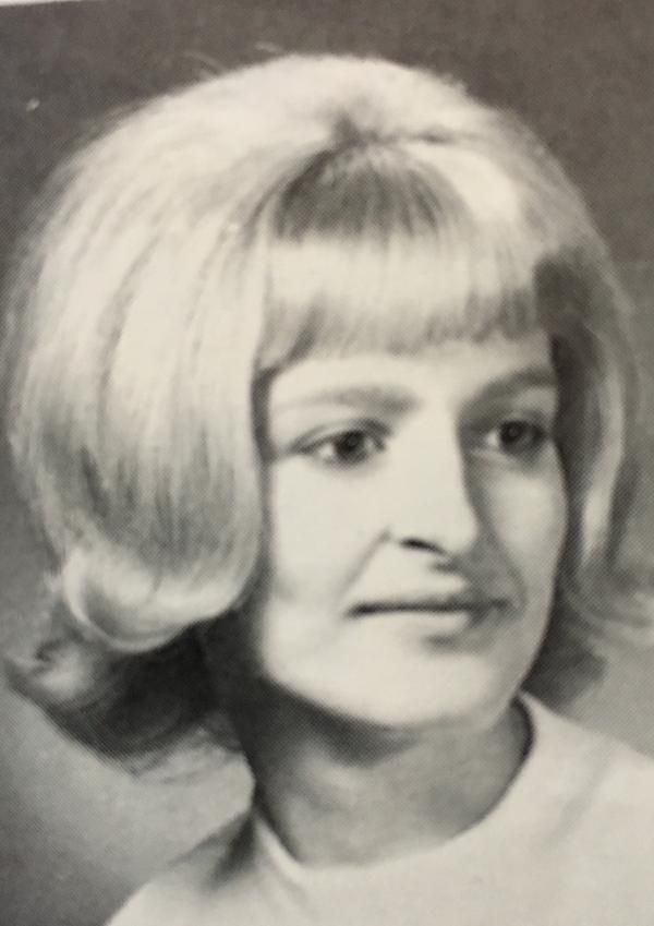 Carolee (chris) Van Luven