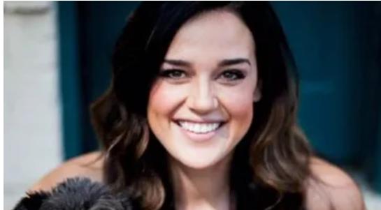 Danielle (dani) Leedy