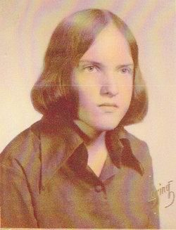 Suzanne "suzy" (paschal) Delanis