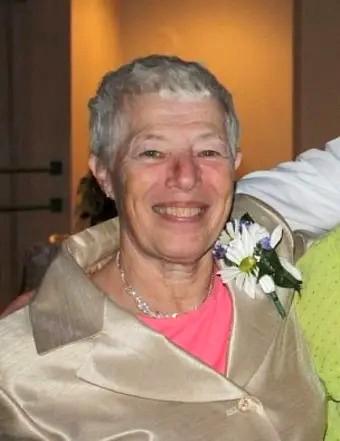 Linda Carol Smith Gieringer