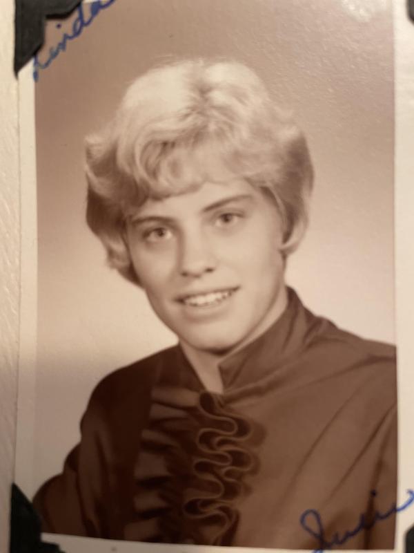 Julie Aiello (hurlbut)