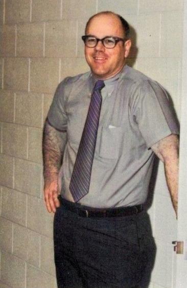 Myndret Charles Busack