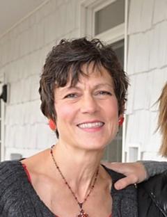 Lori J Chambers Strauss