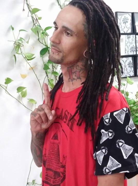 Travis Jon Fernandes