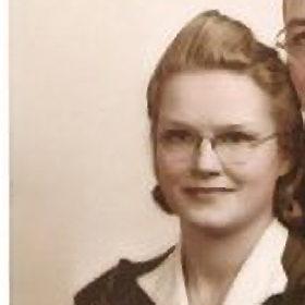 Elizabeth Maxine "betty" Guernsey Bogart